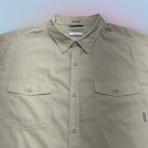 COLUMBIA Men’s 2XL Cream Short Sleeve Performance Shirt
